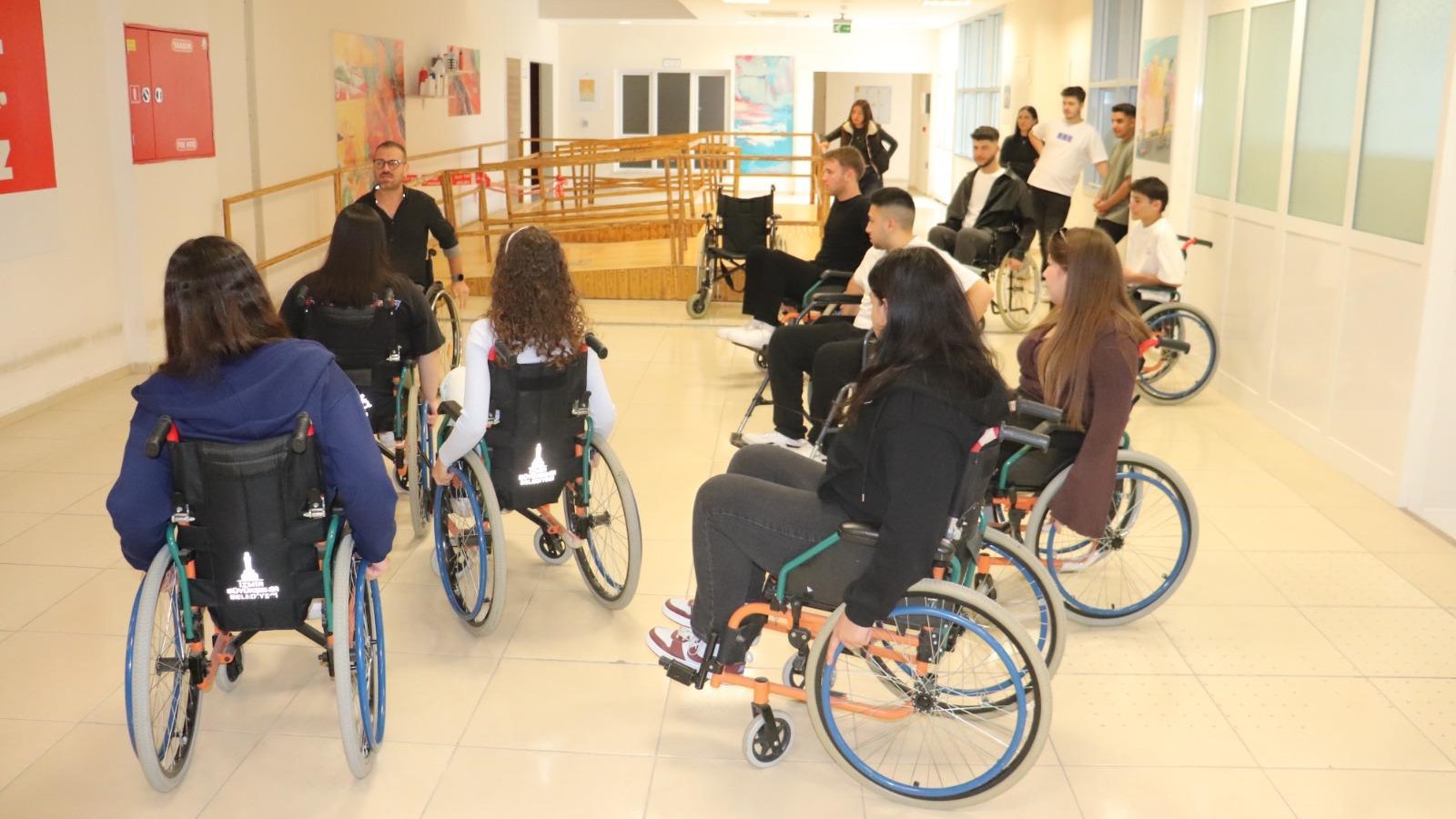 Tıbbi Dokümantasyon Öğrencilerinden Farkındalık Ziyareti Kapak